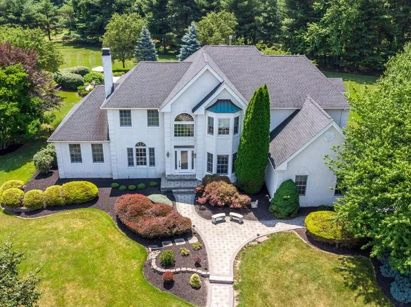 66 Florence Dr, Richboro, PA 18954