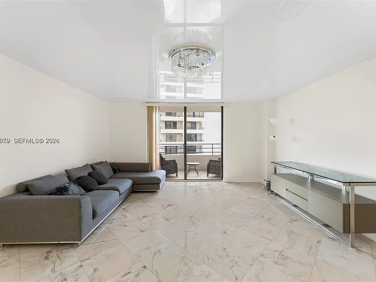 2500 Parkview Dr #1714 — Photo 7