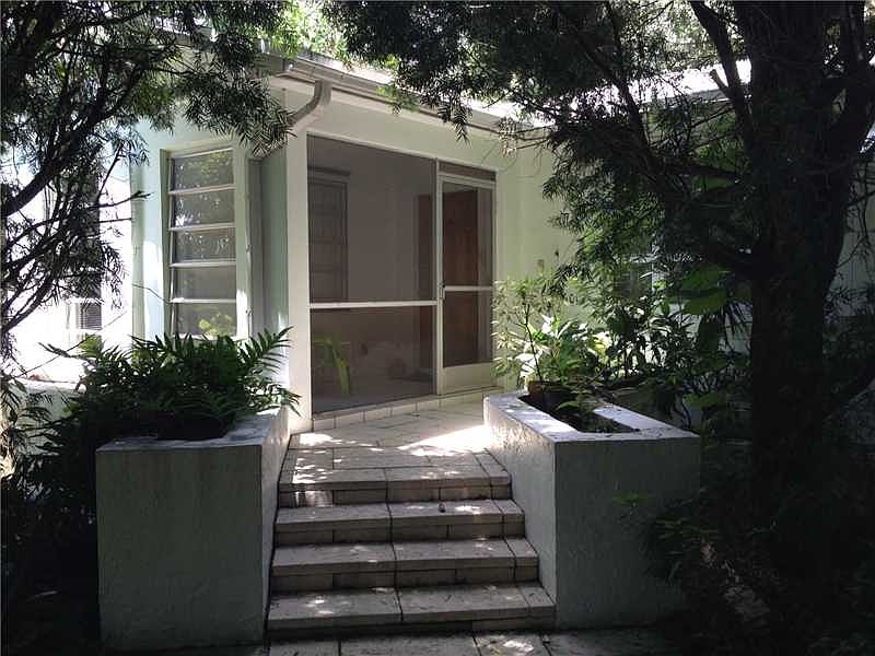 1st image of 6001 SW 81st St