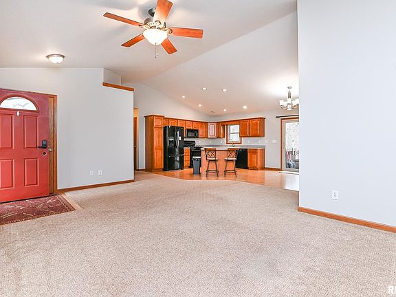 4th image of 206 Lexington Dr