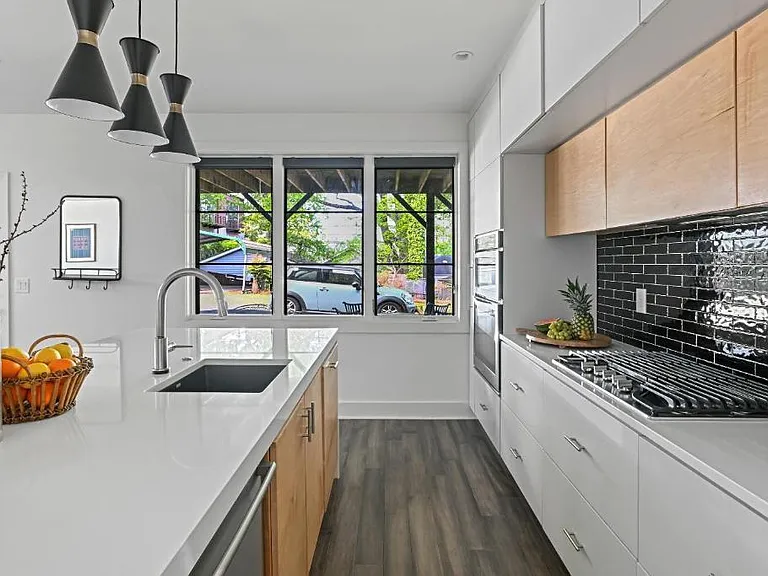 634 Bonaventure Ave NE #3 — Photo 33