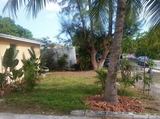 319 SW 8th Ct, Delray Beach, FL 33444