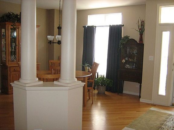 2nd image of 4828 Joyce Ln
