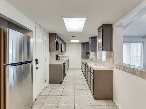 5th image of 401 Linda Dr
