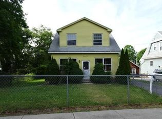 24 Lemuel Ave, Chicopee, MA 01013