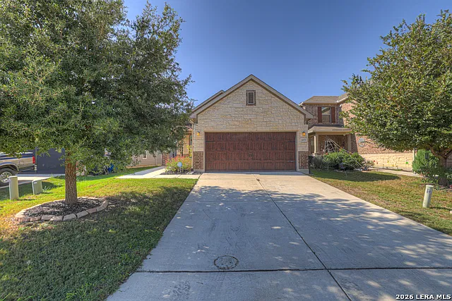 3 bed, 2.0 bath, 1610 sqft, $1,895 — Photo 2