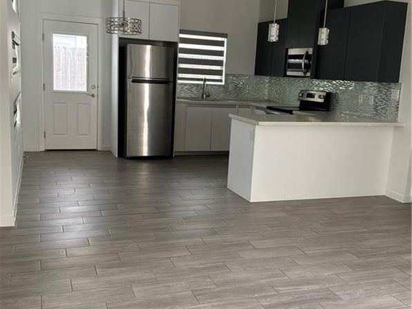904 W Carmel Ave APT 3