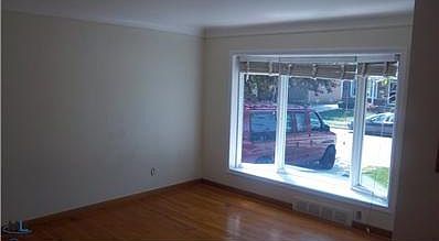 4th image of 22903 Harper Lake Ave