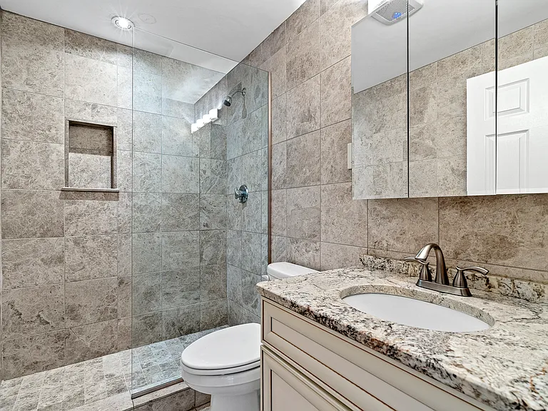357 Commercial St #418 — Photo 9