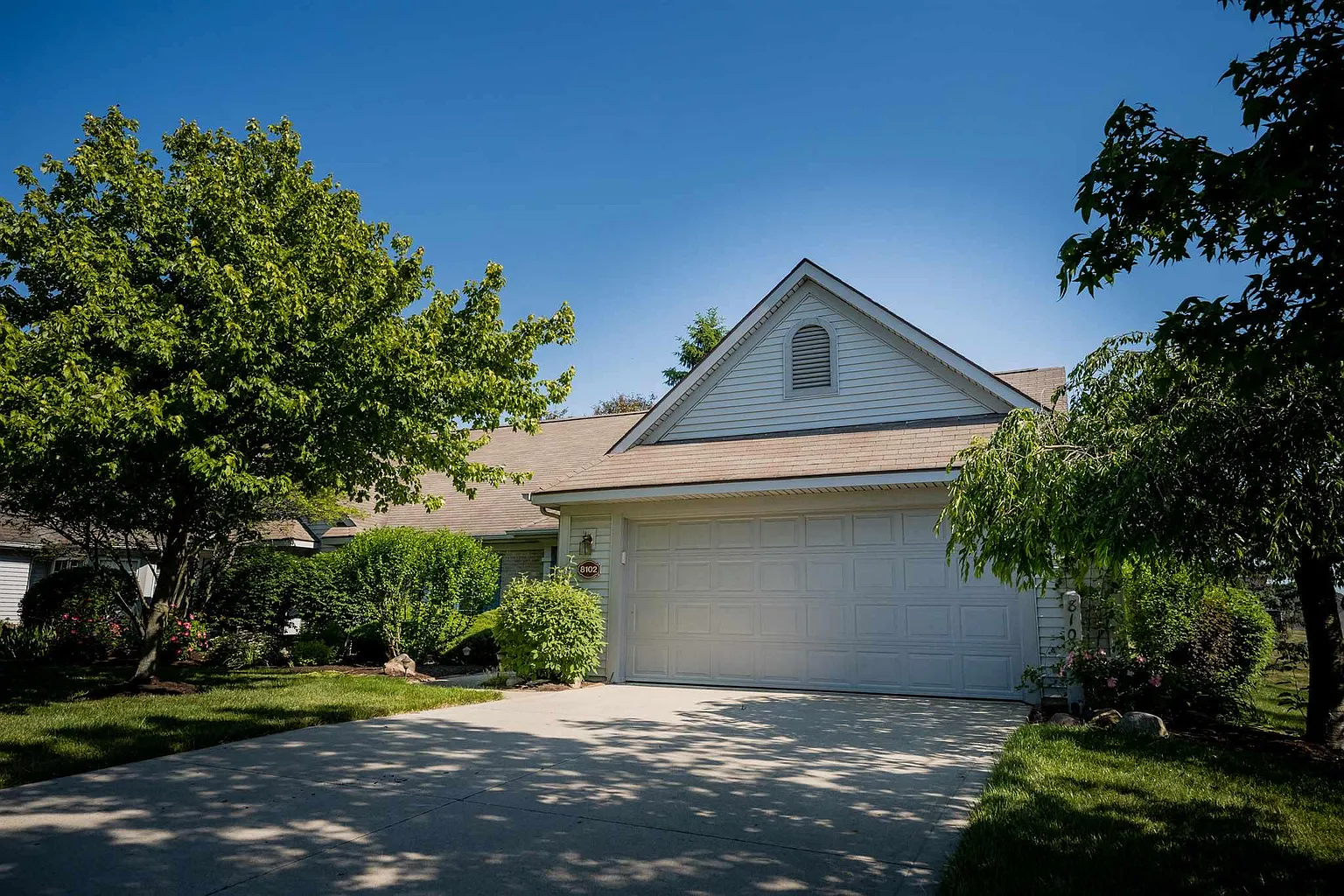 8102 Chardonnay Ln photo 1