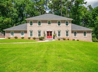 2207 Forestglade Dr, Stone Mountain, GA 30087