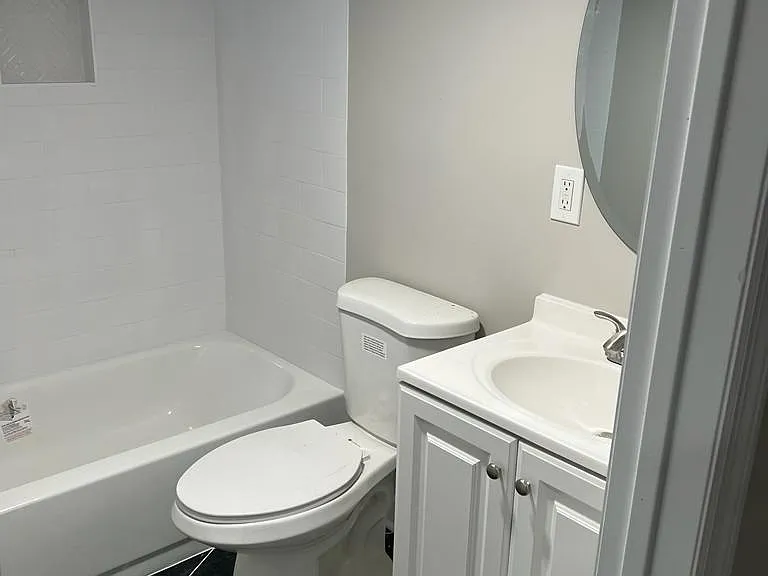 39 Napoleon St — Photo 6