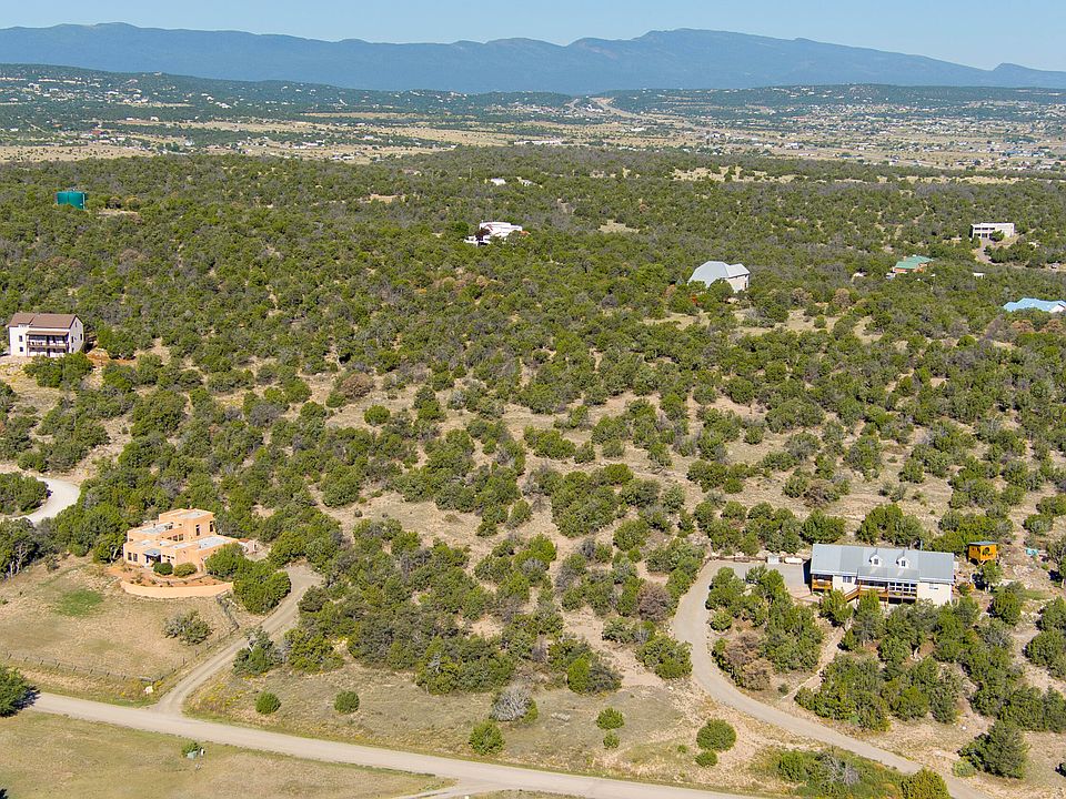 1st image of 13 Camino Estribor