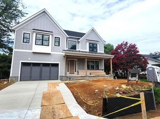 1822 N Kenmore St, Arlington, VA 22207