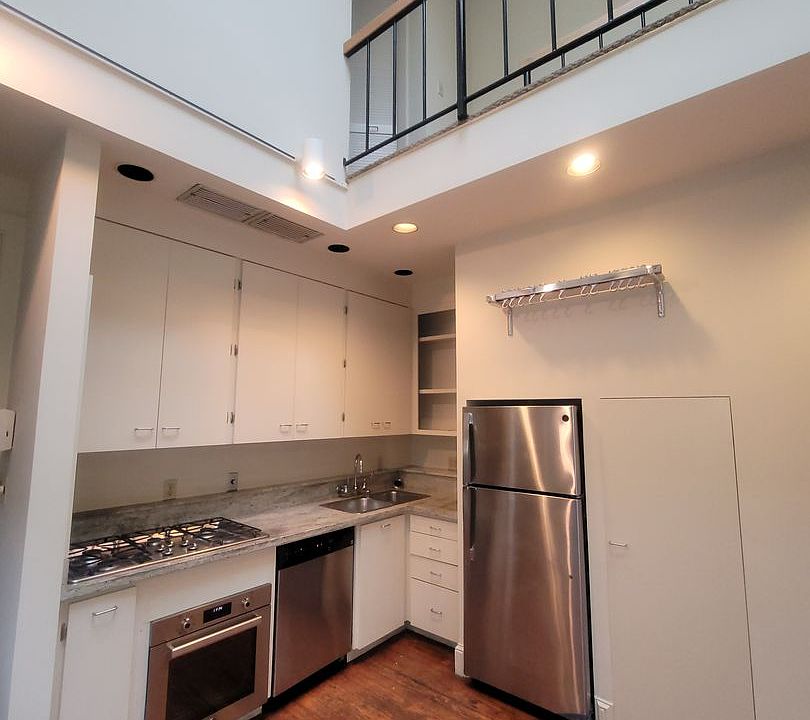 1st image of 433 Bryant St