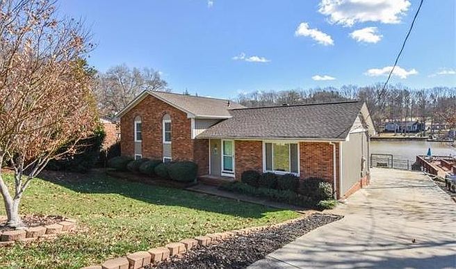 1st image of 503 Paradise Cir