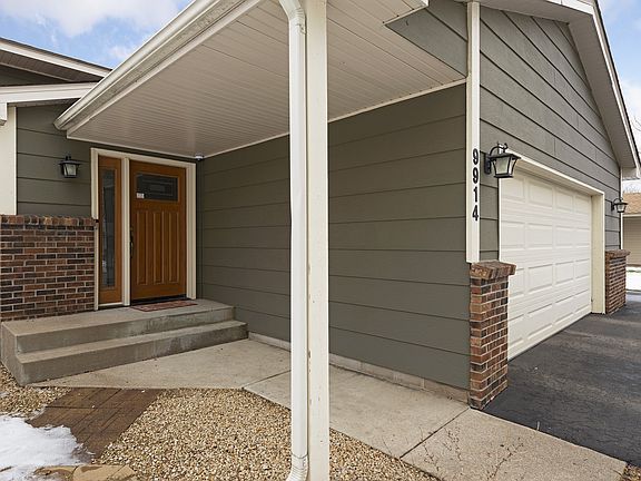 4th image of 9914 Xebec St NE