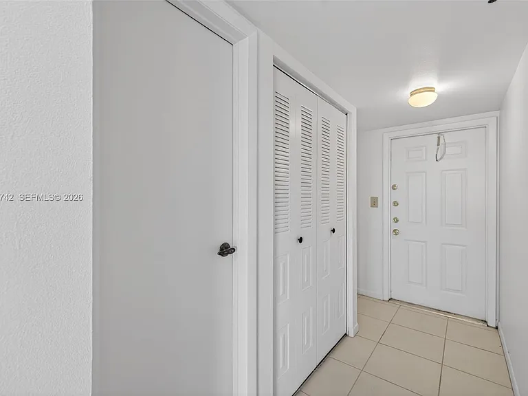 3100 W Rolling Hills Cir #303 — Photo 36
