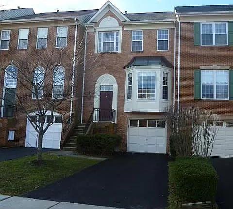 2nd image of 13718 Valley Oak Cir