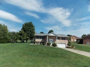 302 Virginia Cir, Uniontown, PA