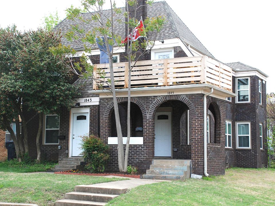 Downstairs of a two story duplex. Corner lot means extra elbow room.