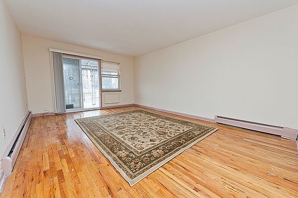 1st image of 6935 44th Ave #3