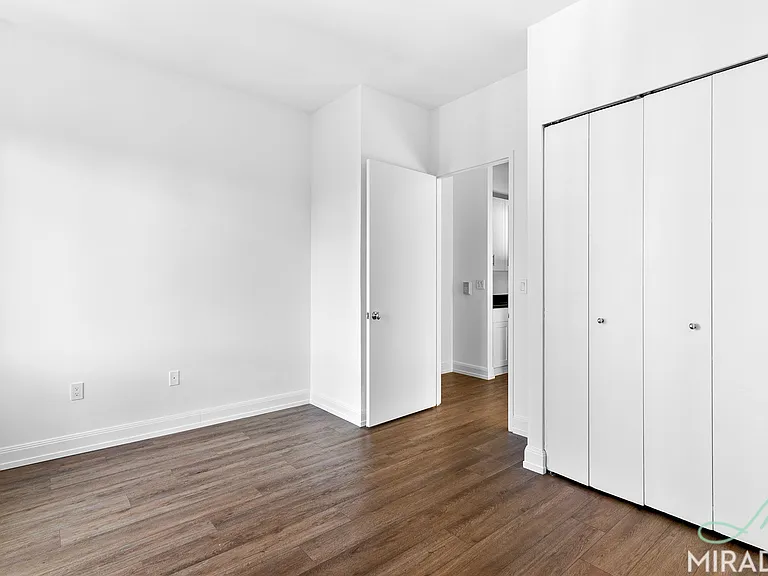 290 3rd Ave #15B — Photo 9