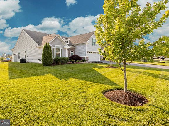 4th image of 28955 Habersham Ln