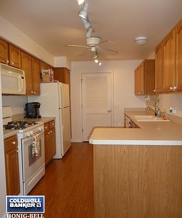 5th image of 2432 Wilton Ln #2432