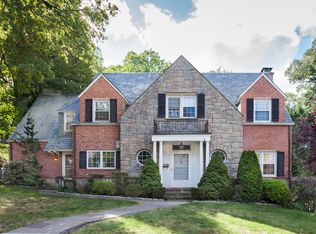 6 Crows Nest Rd, Bronxville, NY 10708