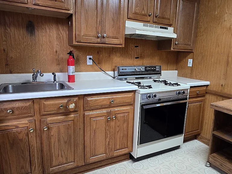 3845 Brighton Rd #2 — Photo 8