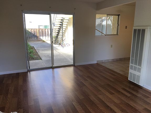 2nd image of 1587 Ontario Dr APT 3
