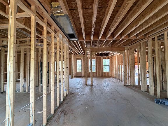 4th image of 4065 Greentree Rd