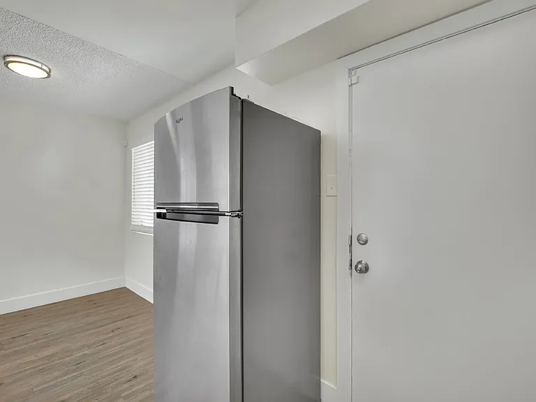 1304 Rexford Pl — Photo 26