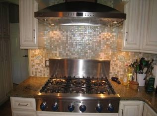 10077 Scenic Blvd, Cupertino, CA 95014
