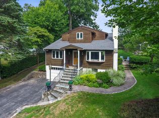 26 Tupper Dr, Stamford, CT 06902