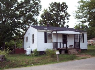 58 Community Ave, Chase City, VA 23924