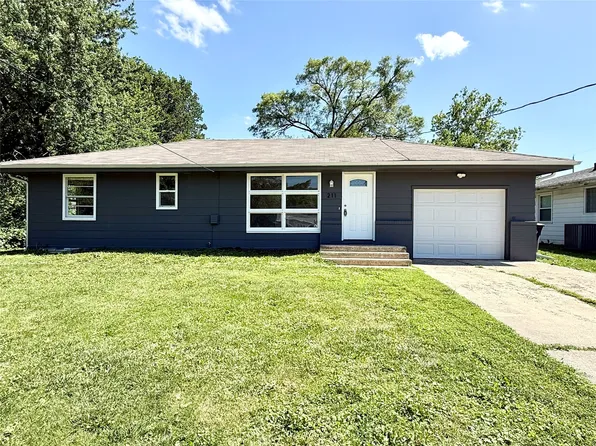 211 E Leach Ave, Des Moines, IA 50315