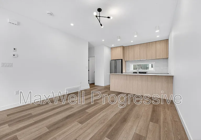 13516 115th Ave NW #18 — Photo 11