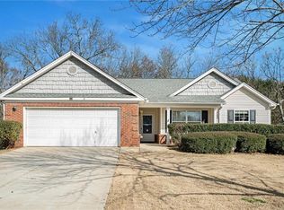 106 Casper Ct, Winder, GA 30680