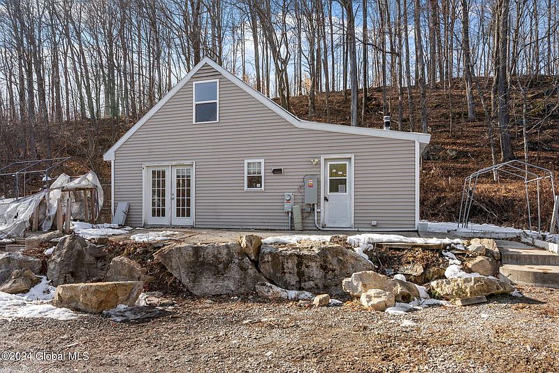 3rd image of 4873 Consaul Road