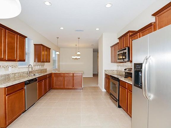 3rd image of 527 Laguna Mill Dr