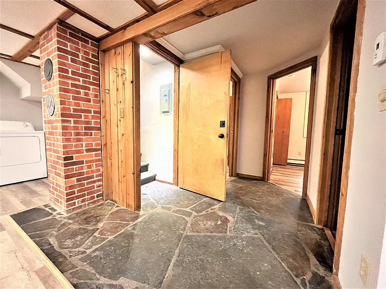 524 S 5th St E #B — Photo 10