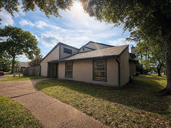 3rd image of 5817 W Tidwell Rd