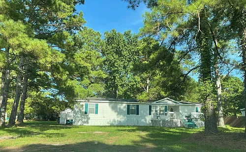 582 Arbor Dr SE Photo 1