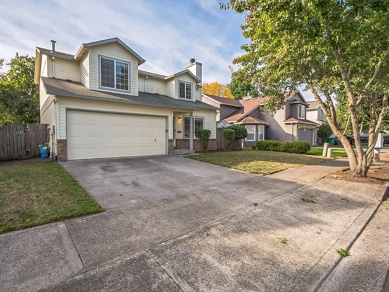 3114 SE Tumblestone Dr — Photo 2