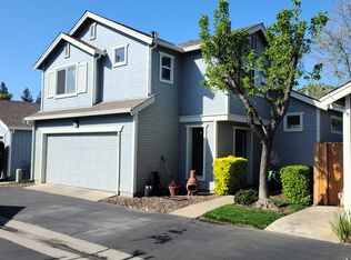 6327 Laguna Mirage Ln, Elk Grove, CA
