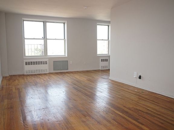 2nd image of 11712 Ocean Promenade APT 4M