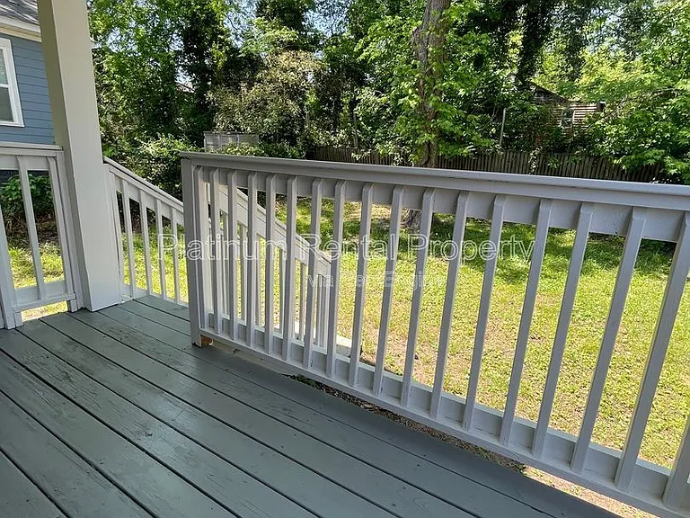 1135 Coleman St SW — Photo 37