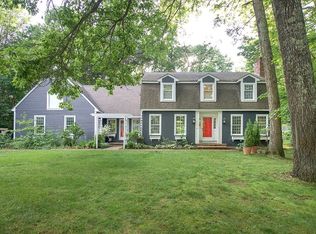 9 Meadowview Dr, Plaistow, NH 03865